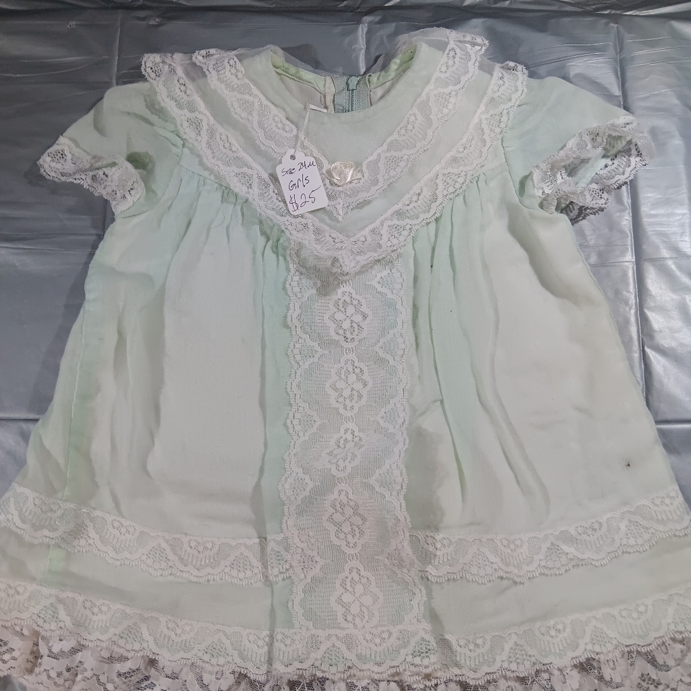 Jessisca McClintock Gunne Sax, 24months, White Laced Dress